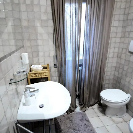 We It - Bestbnb Garbatella Apartmán *